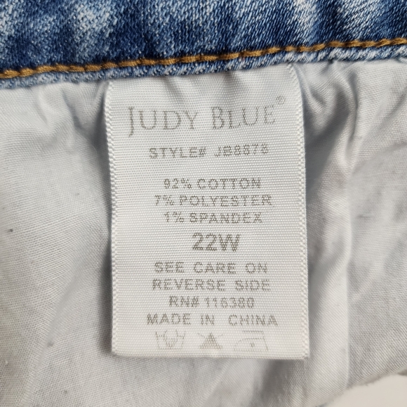 Judy Blue Jeans Women Boyfriend Fit Distressed Stretch Light Wash Size 22W - Picture 5 of 15